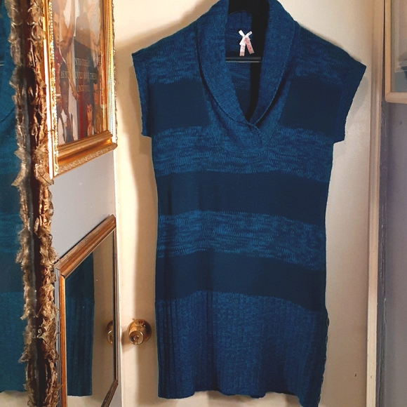 Derek heart sleeveless sweater dress - Picture 1 of 9